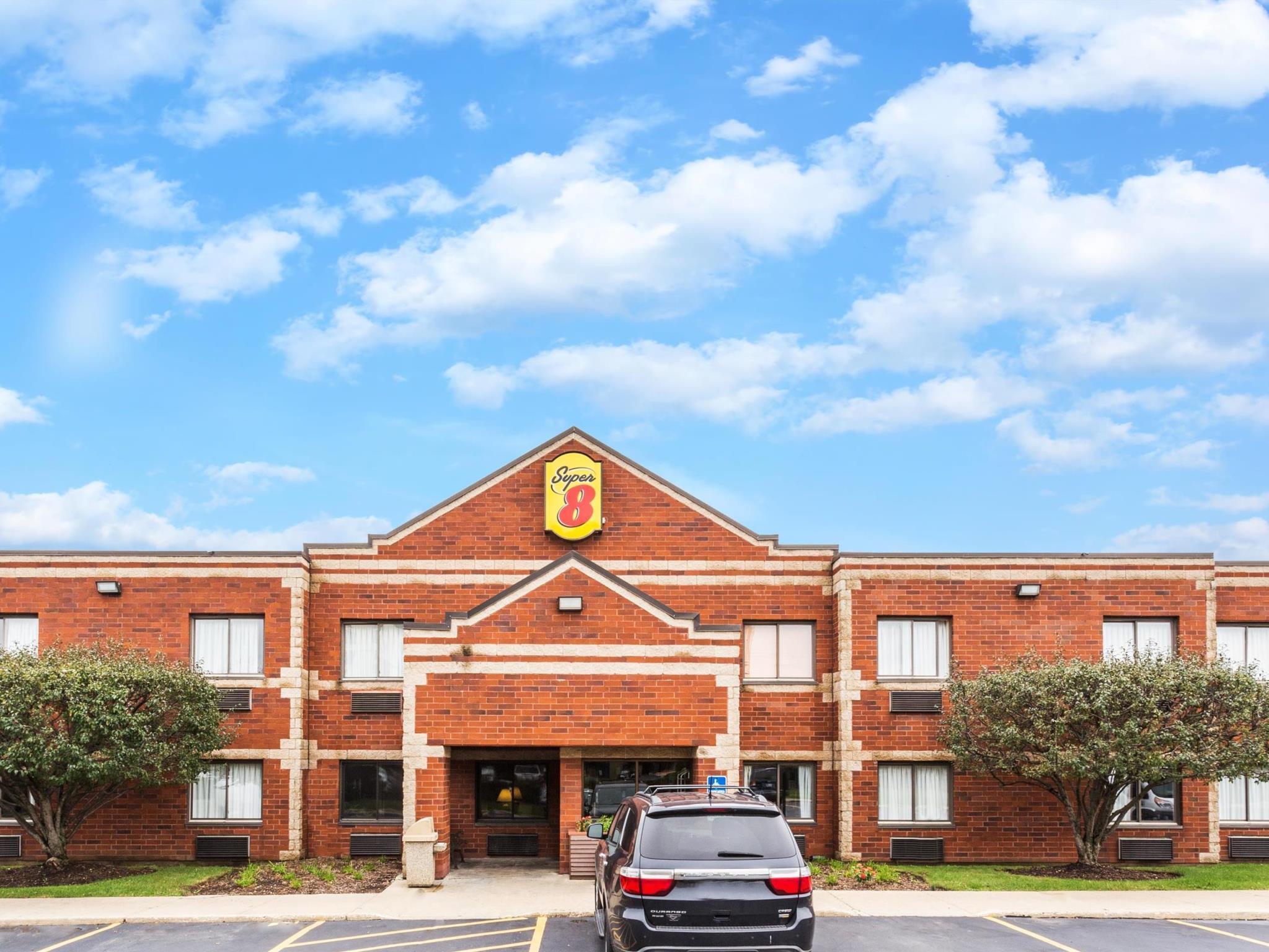 Hotel Super 8 By Wyndham Elgin Exteriér fotografie